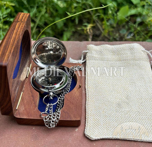 MEDIEVALMART FR Boussole Nautique Vintage Trip Gear en Laiton – Finition Or Brillant avec Base en Bois | Cadeau pour Maman