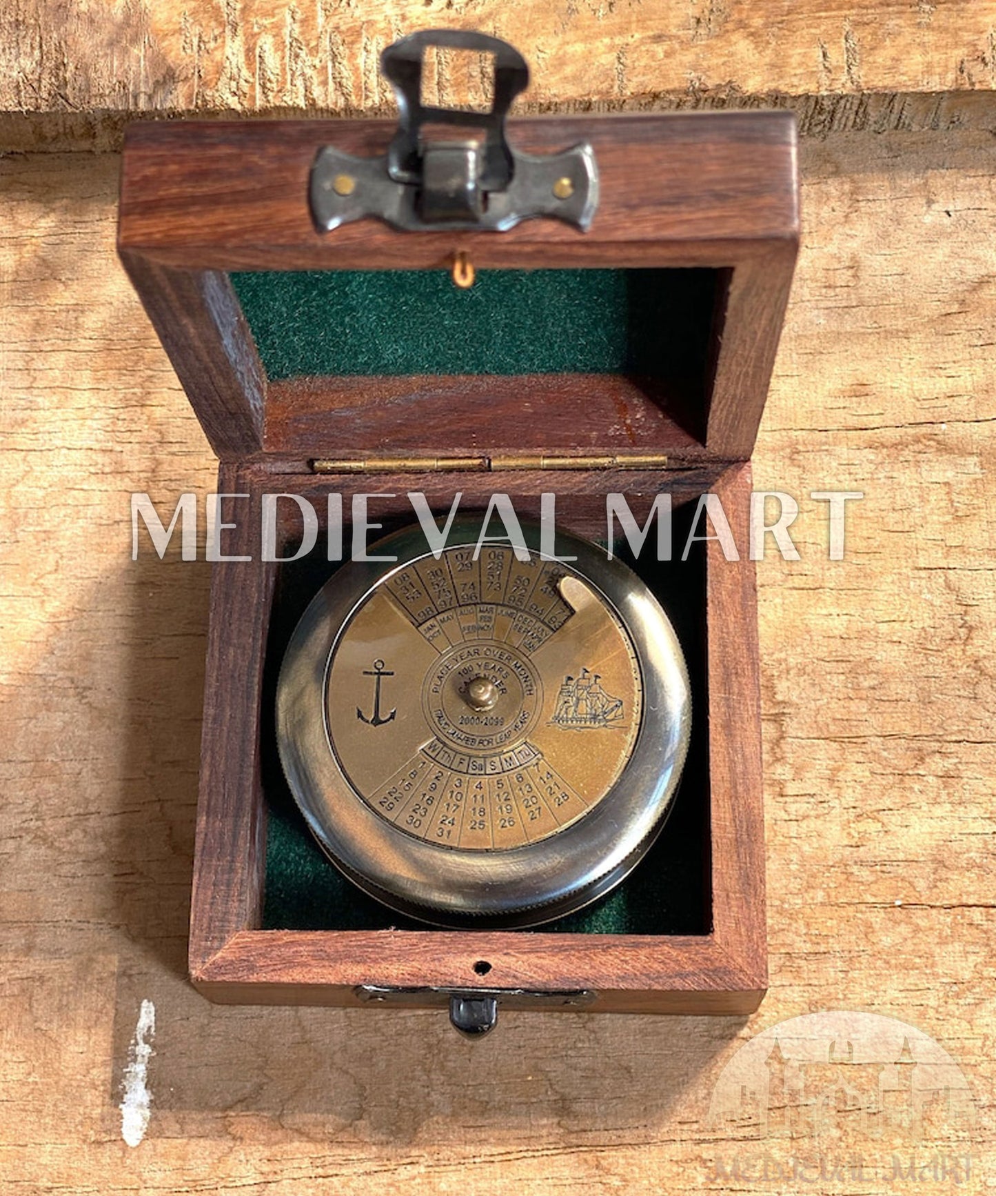 MEDIEVALMART FR Boussole Nautique Vintage Trip Gear en Laiton – Finition Or Brillant avec Base en Bois | Cadeau pour Maman