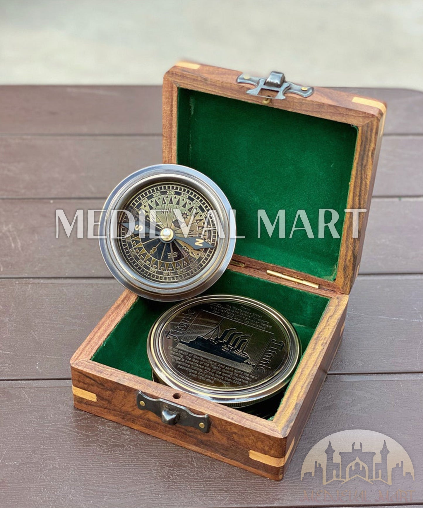 MEDIEVALMART FR Boussole Nautique Vintage Trip Gear en Laiton – Finition Or Brillant avec Base en Bois | Cadeau pour Maman