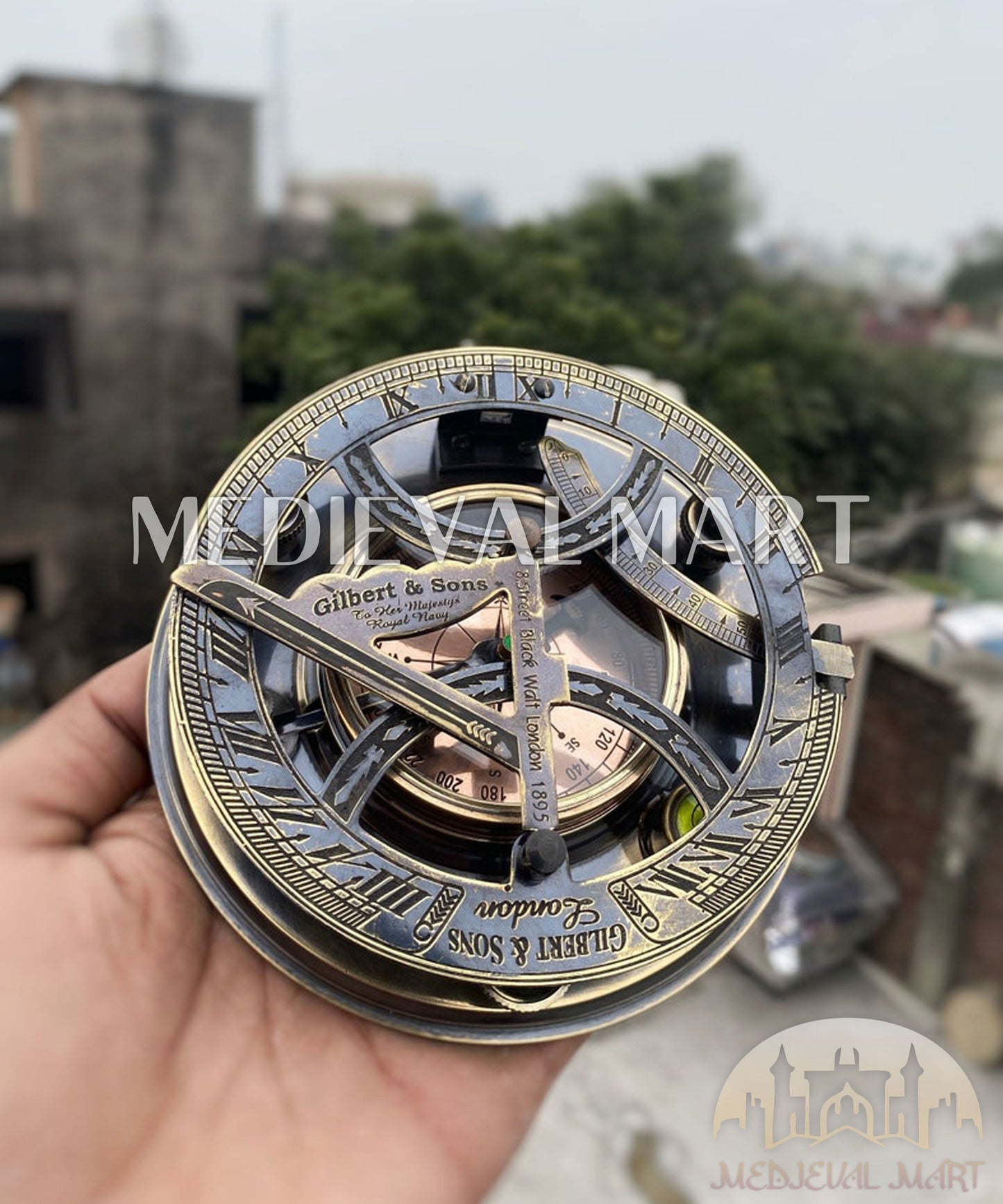 MEDIEVALMART FR Boussole Nautique Vintage Trip Gear en Laiton – Finition Or Brillant avec Base en Bois | Cadeau pour Maman