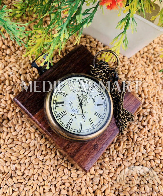 MEDIEVALMART FR Boussole Nautique Vintage Trip Gear en Laiton – Finition Or Brillant avec Base en Bois | Cadeau pour Maman