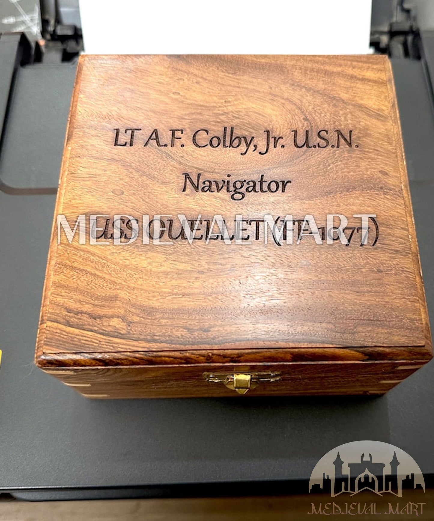 MEDIEVALMART FR Boussole Nautique Vintage Trip Gear en Laiton – Finition Or Brillant avec Base en Bois | Cadeau pour Maman