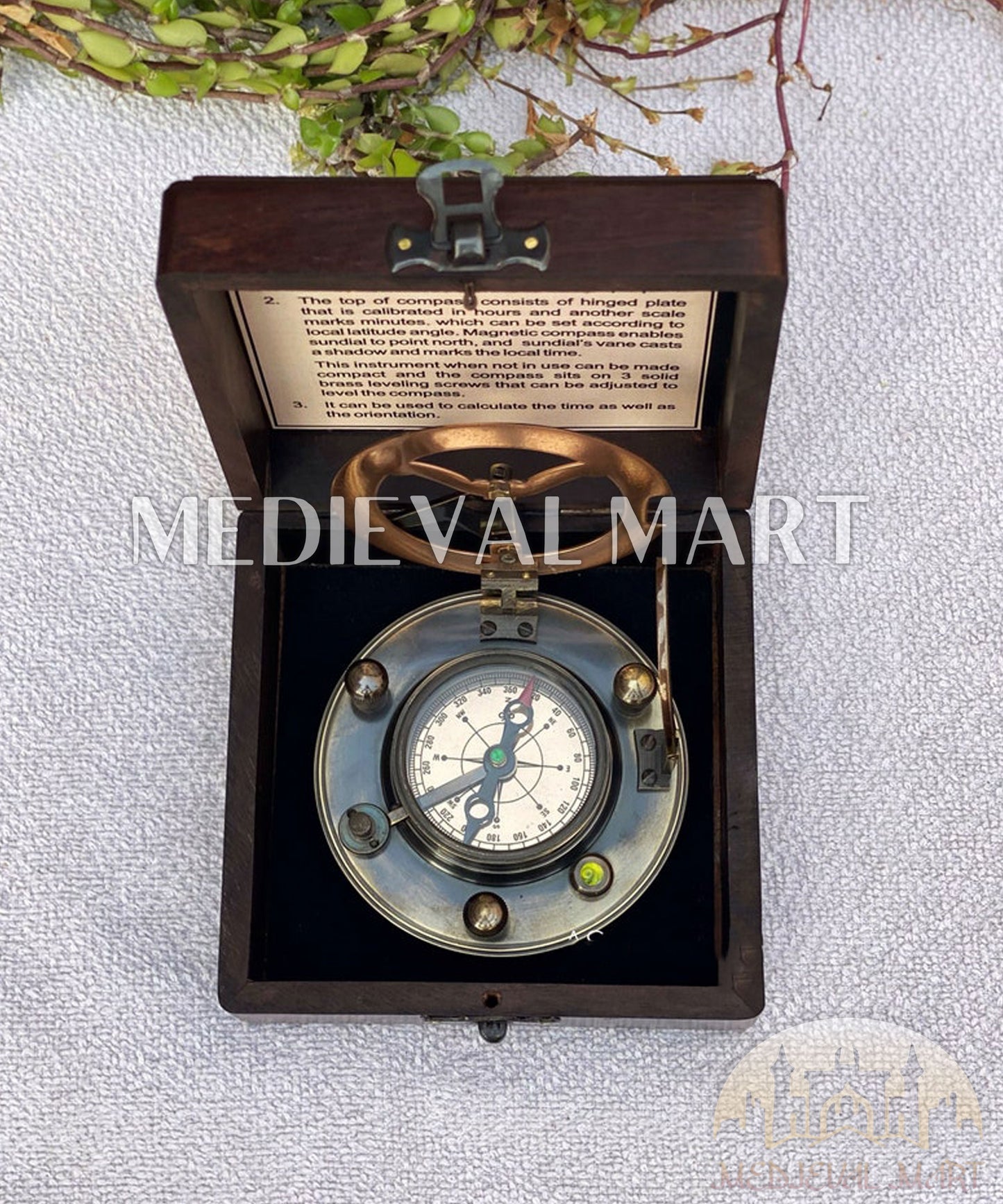 MEDIEVALMART FR Boussole Nautique Vintage Trip Gear en Laiton – Finition Or Brillant avec Base en Bois | Cadeau pour Maman