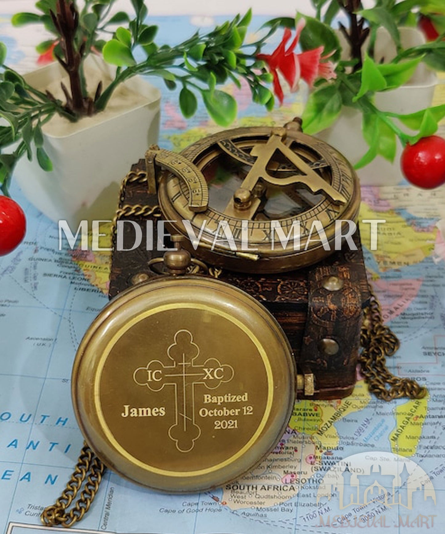 MEDIEVALMART FR Boussole Nautique Vintage Trip Gear en Laiton – Finition Or Brillant avec Base en Bois | Cadeau pour Maman