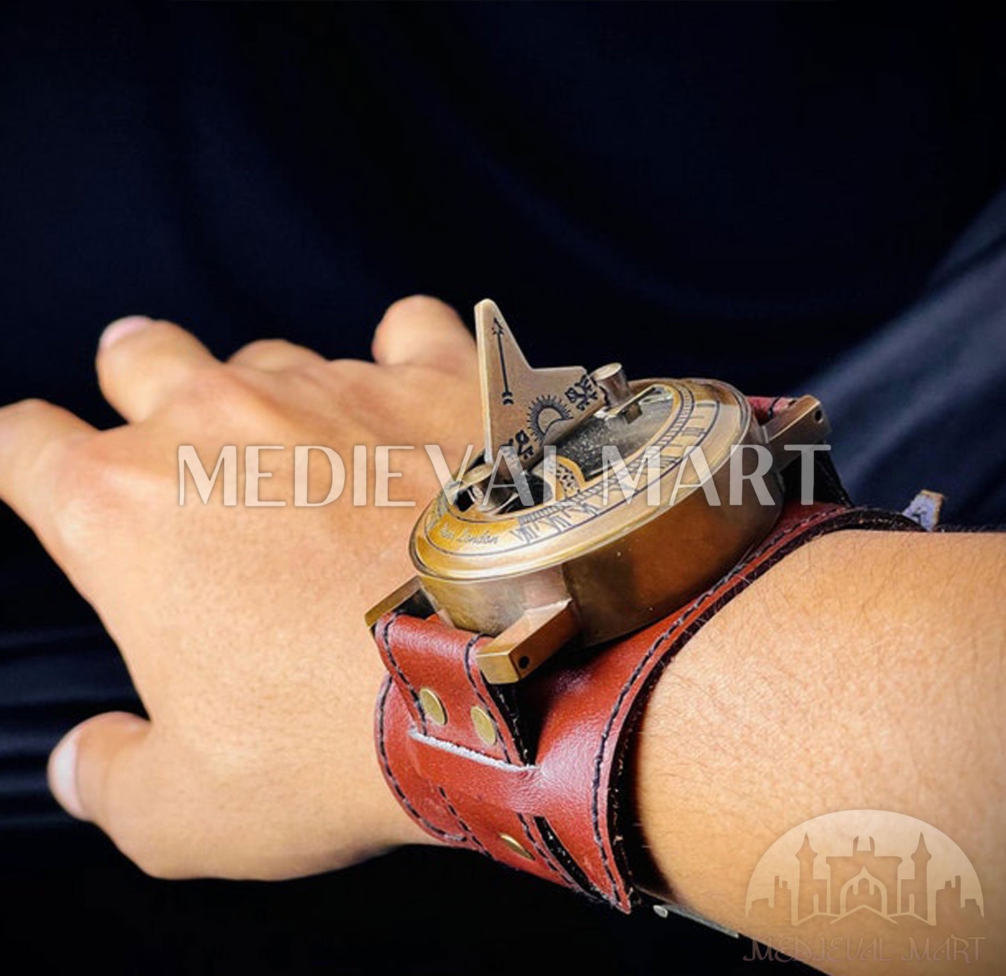 MEDIEVALMART FR Boussole Nautique Vintage Trip Gear en Laiton – Finition Or Brillant avec Base en Bois | Cadeau pour Maman