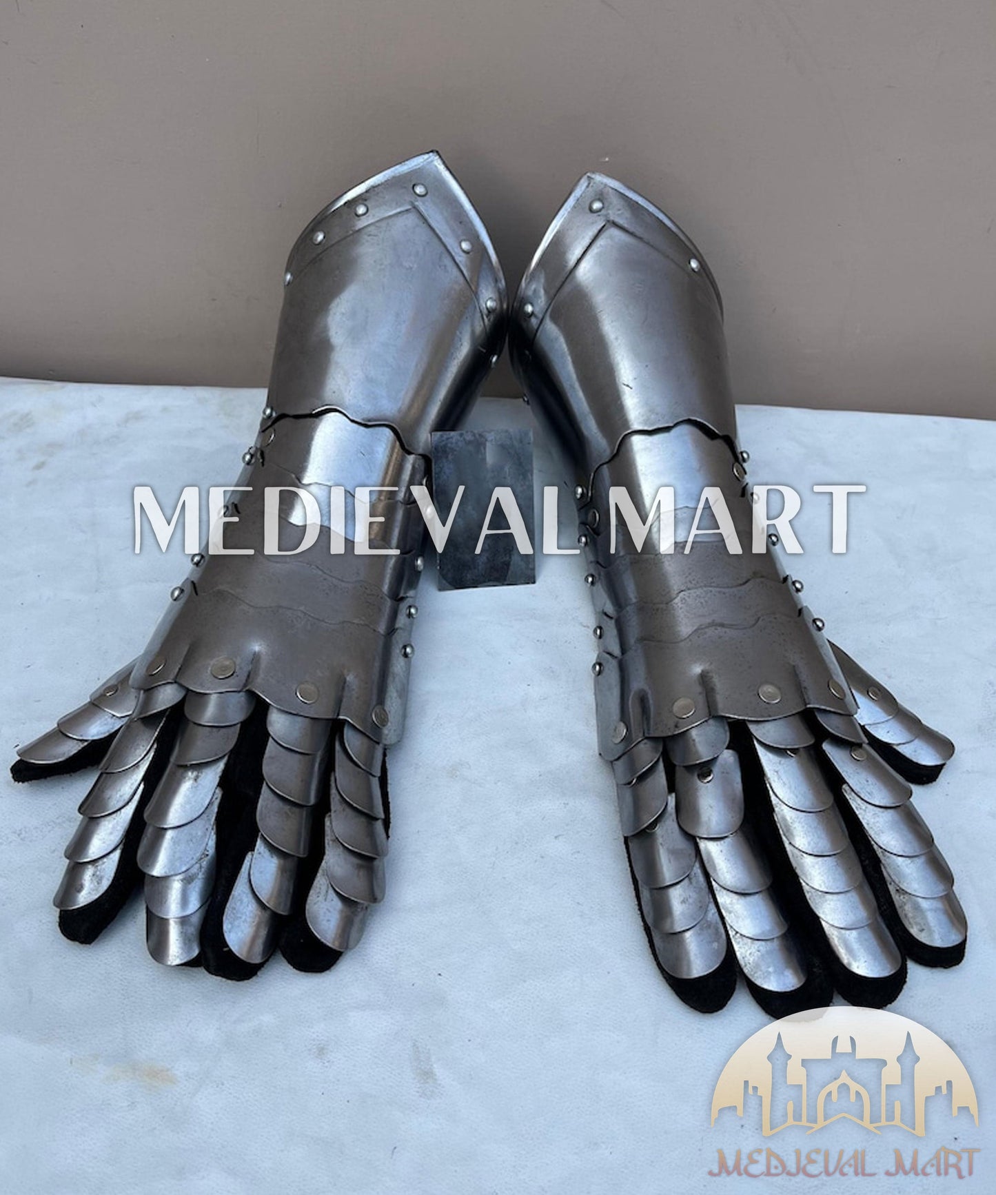 MEDIEVALMART FR Ensemble Exclusif De Gantelets Noirs Inspirés De Sauron Witcher LOTR Avec Décor Doré