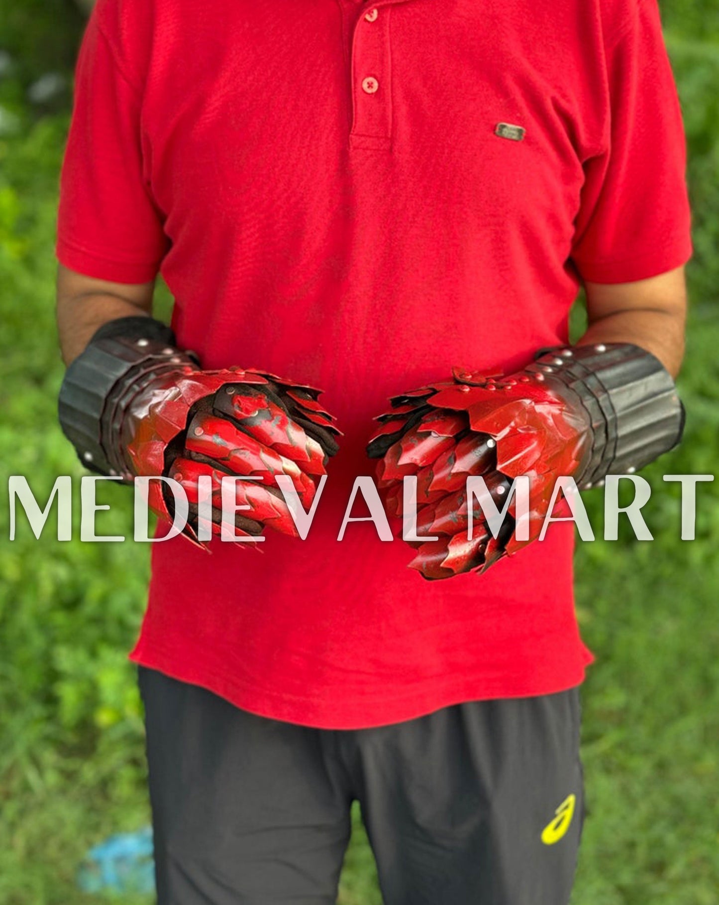 MEDIEVALMART FR Ensemble Exclusif De Gantelets Noirs Inspirés De Sauron Witcher LOTR Avec Décor Doré