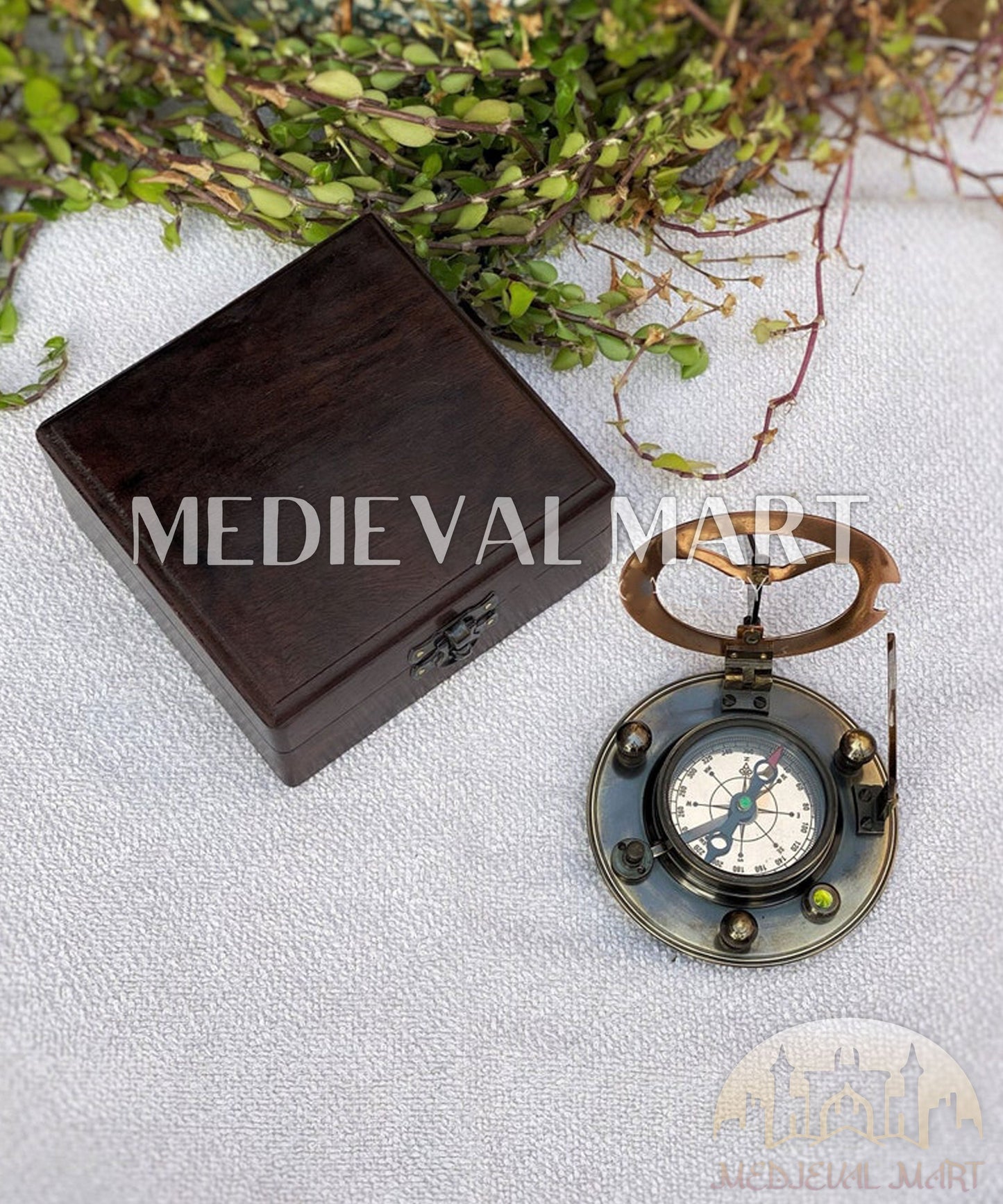 MEDIEVALMART FR Boussole Nautique Vintage Trip Gear en Laiton – Finition Or Brillant avec Base en Bois | Cadeau pour Maman