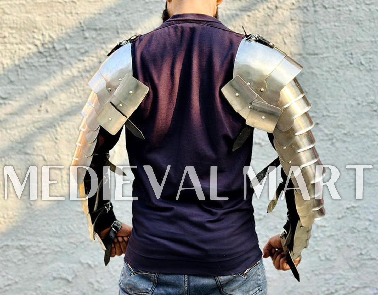 MEDIEVALMART FR Ensemble Exclusif De Gantelets Noirs Inspirés De Sauron Witcher LOTR Avec Décor Doré