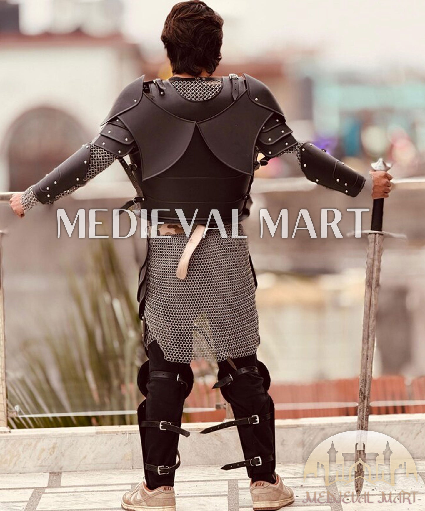 MEDIEVALMART FR Armure Médiévale de l’Empire Romain Kastenbrust – Armure Complète en Plaques avec Épée Alexander (ROA 1332)