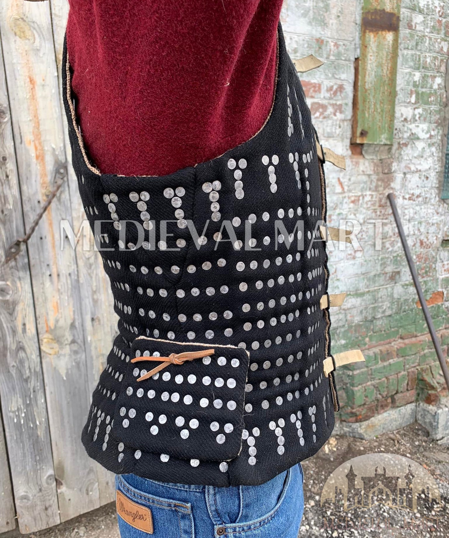 MEDIEVALMART  Armure Brigandine de la Renaissance – Luxe Simplifiée – PREMIUM Noir – À Plaques – Type Royal