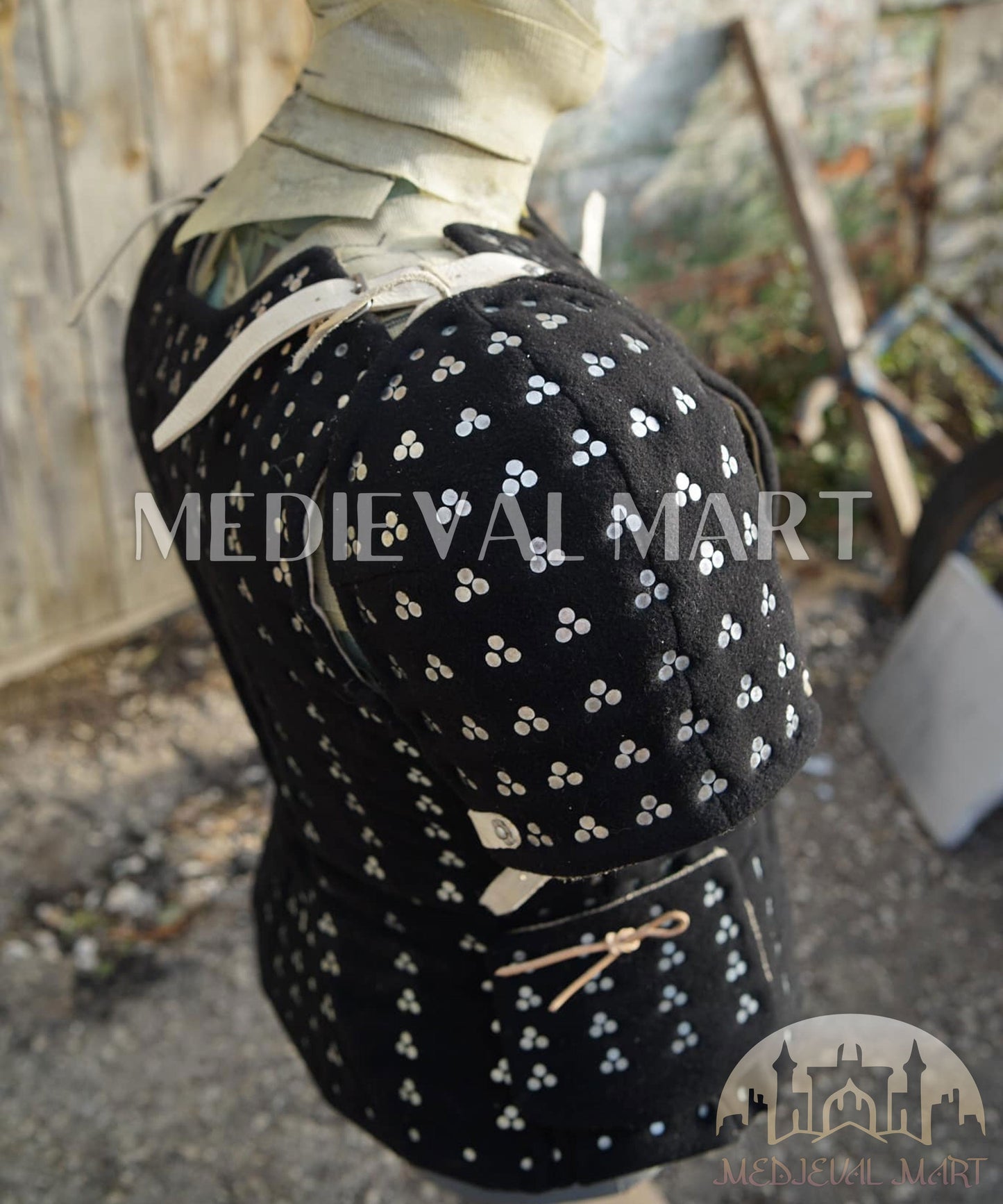 MEDIEVALMART  Armure Brigandine Historique de la Renaissance – PREMIUM Noir – Veste avec Épaulières de Brigandine